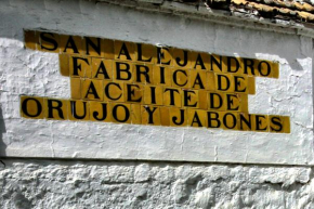 Отель La Fabrica  Пруна